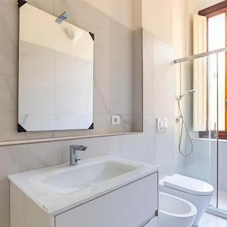 Dell'artista - Con Bagno Privato In Storica 게스트하우스 *