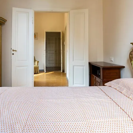 게스트하우스 Dell'artista - Con Bagno Privato In Storica *